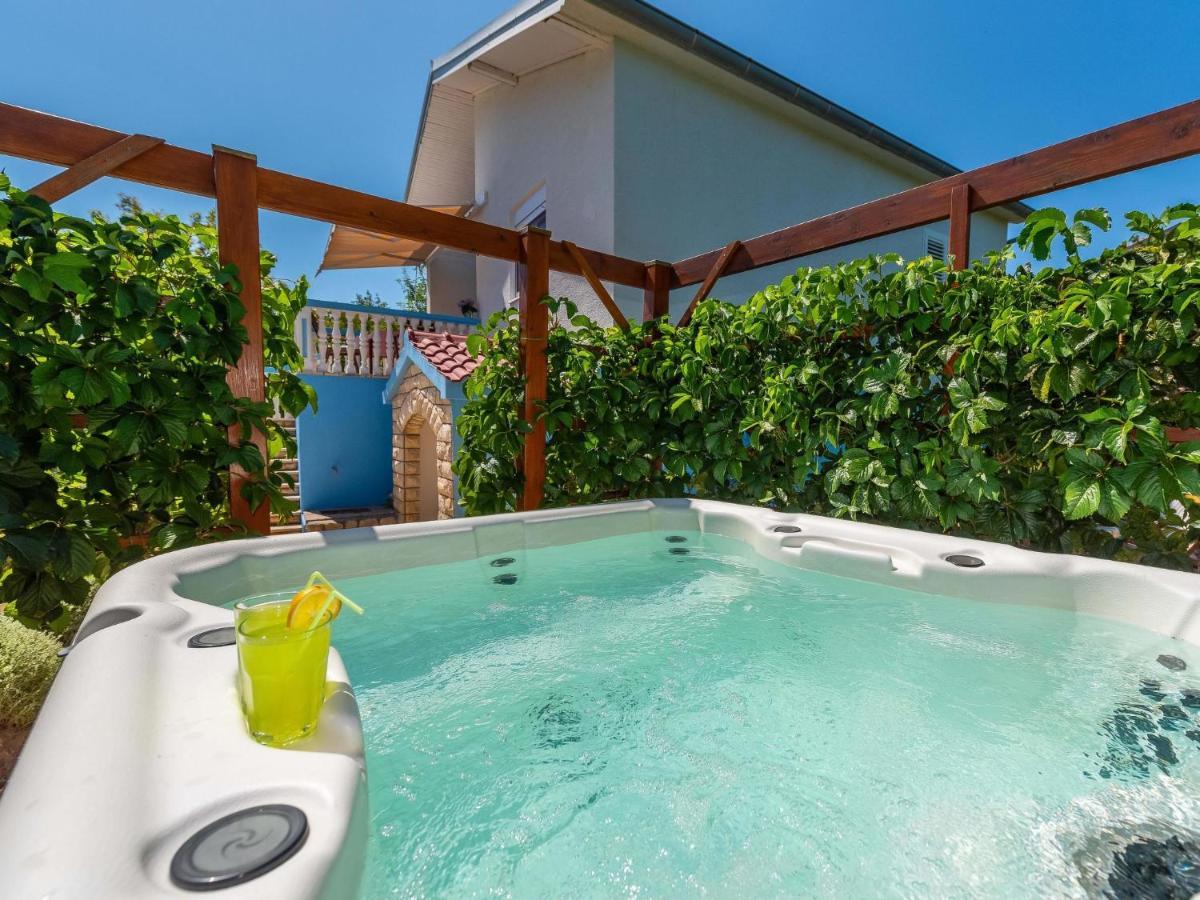 Holiday Home Milka By Interhome Pridraga エクステリア 写真